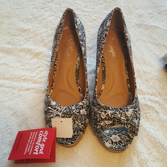 Wedges - Picture 1 of 6